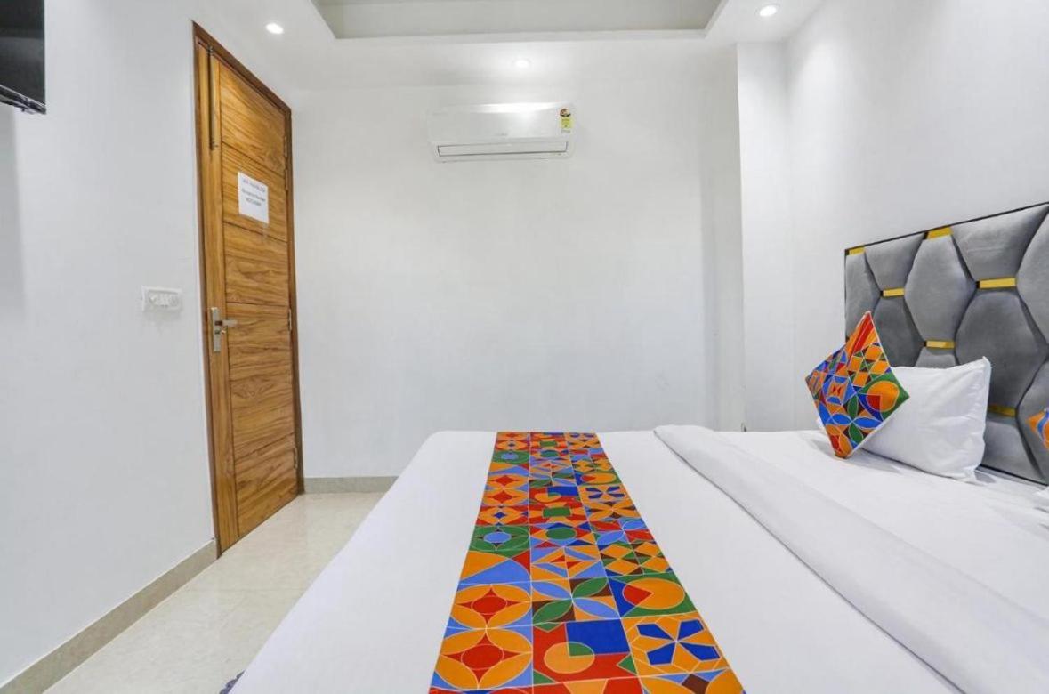 Hotel Aiims New Delhi Exterior photo